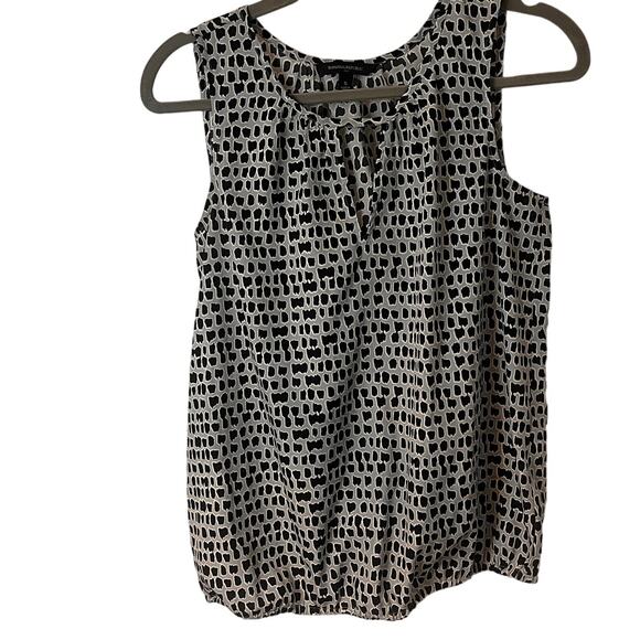 Banana Republic All Over Print Sleeveless Keyhole Blouse Top Size Small - Picture 1 of 7